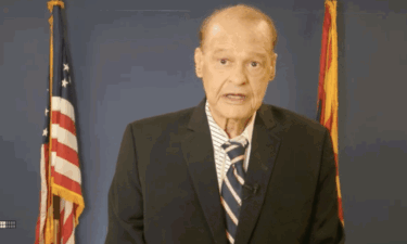 Tom Horne responde a los cambios en el manual para padres de ESA